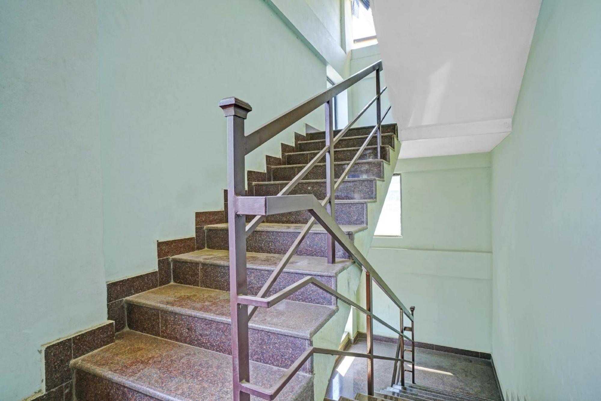Hotel O Ss Residency Punalur Bagian luar foto