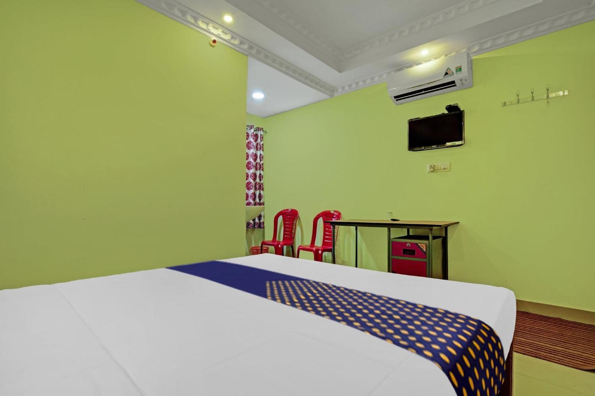Hotel O Ss Residency Punalur Bagian luar foto