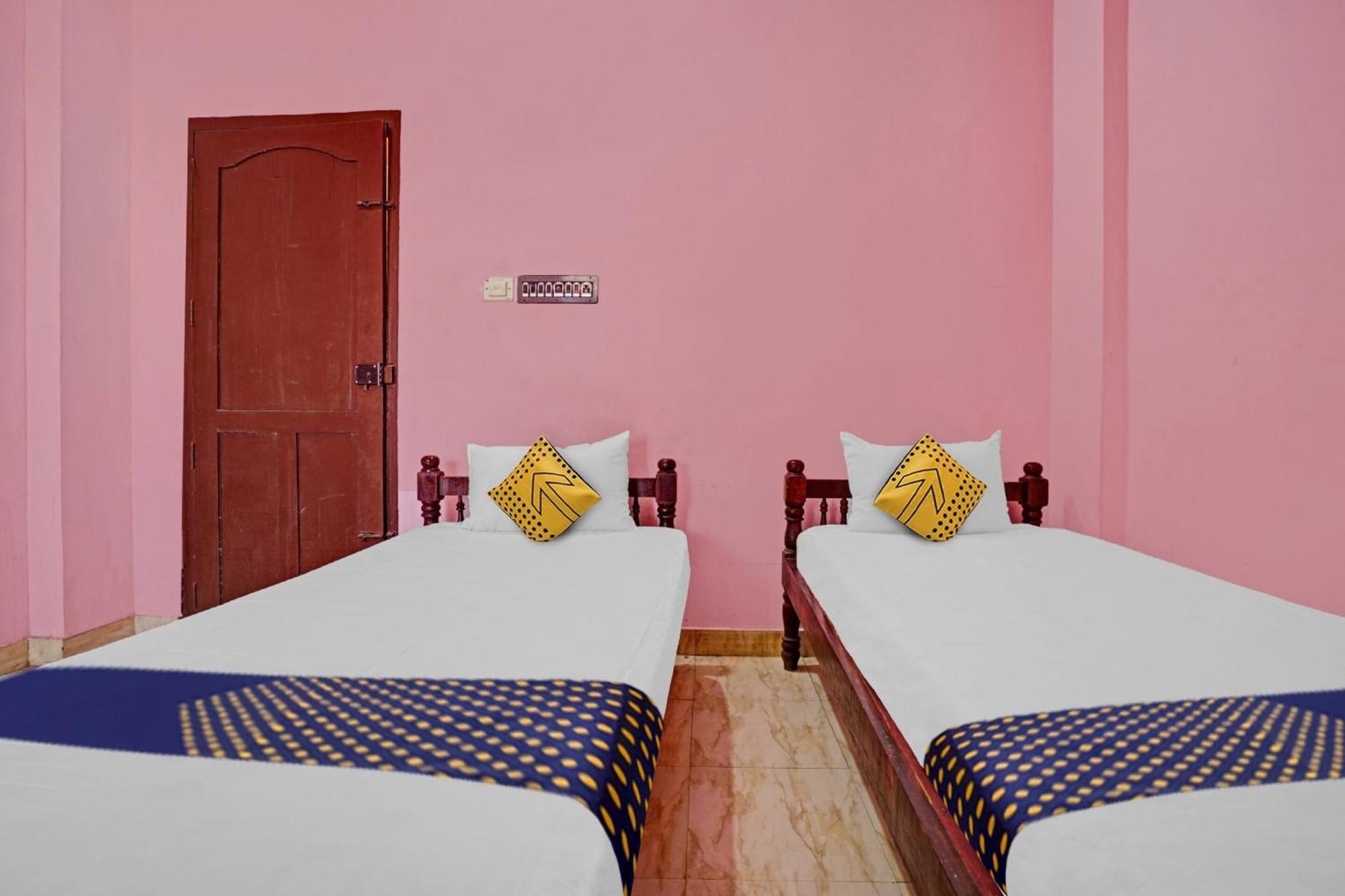 Hotel O Ss Residency Punalur Bagian luar foto